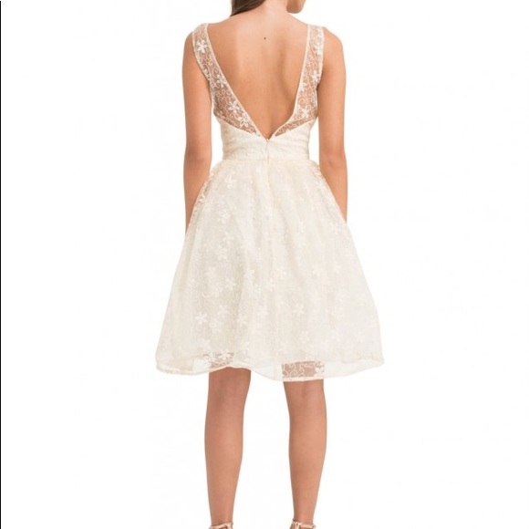 Chi chi London ivory lace fit and flare dress 14 - Picture 2 of 7